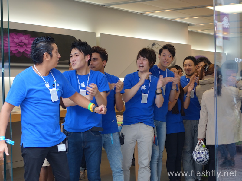 iPhone6-first-day-sale-in-shibuya-japan-2014-20
