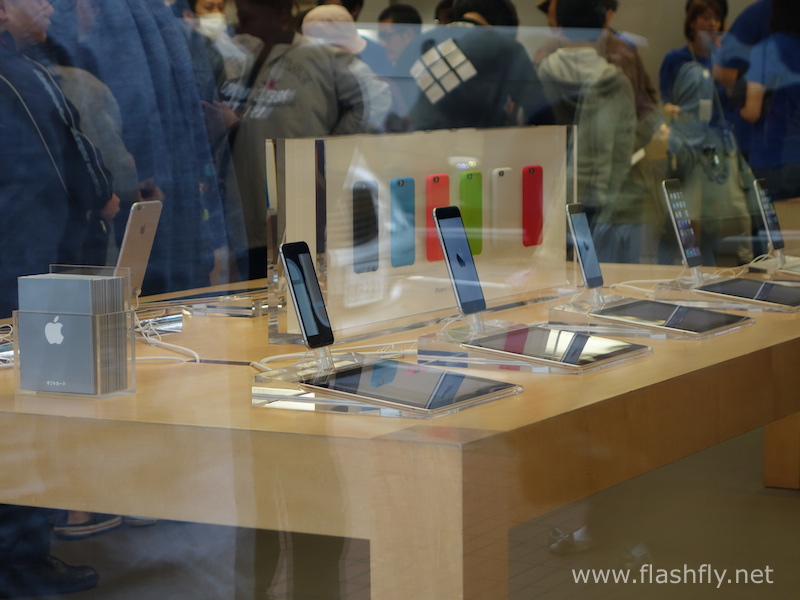 iPhone6-first-day-sale-in-shibuya-japan-2014-23