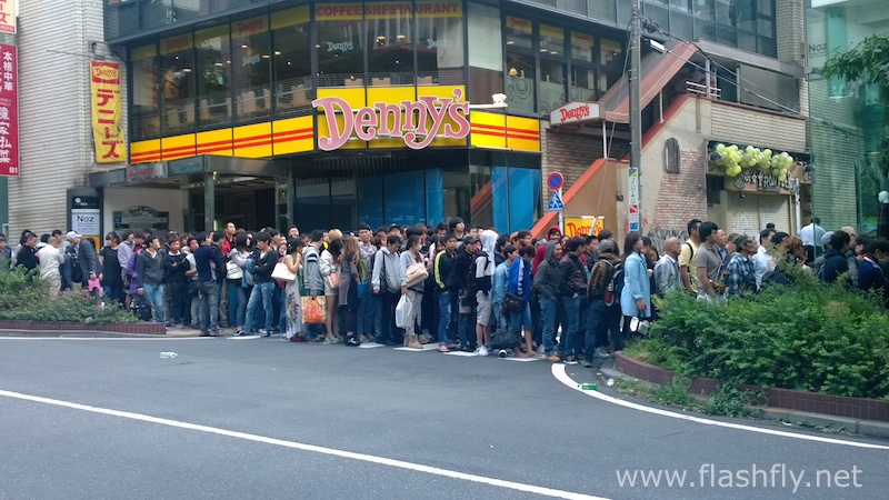 iPhone6-first-day-sale-in-shibuya-japan-2014-28