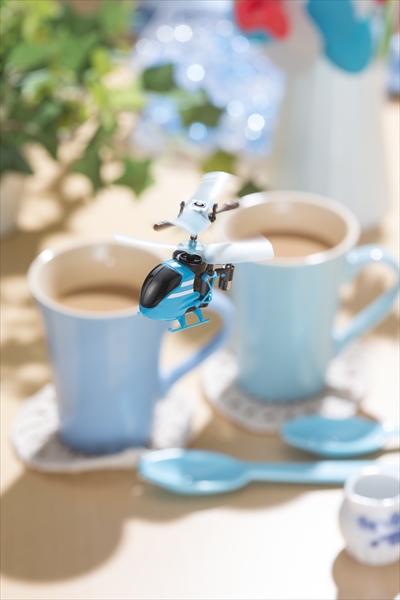 Pico-Falcon เฮลิคอปเตอร์ที่ควบคุมด้วยรีโมทคอนโทรลที่มีขนาดเล็กที่สุดในโลกราคา 1,450 บาท