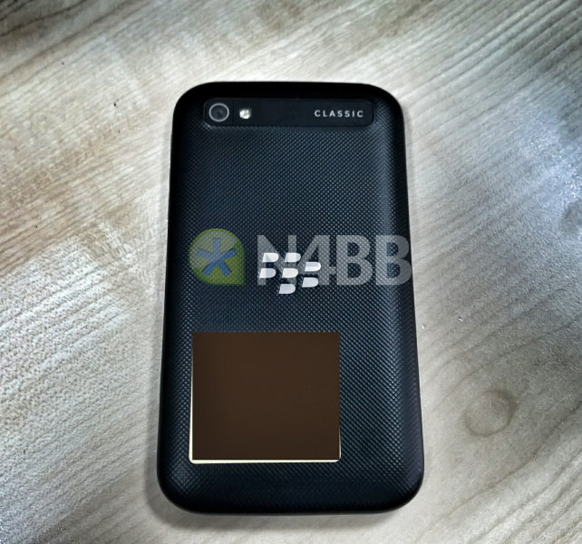 BlackBerry-Classic-03