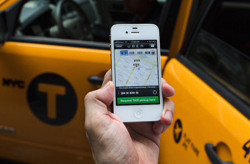 กรมการขนส่งชี้ Uber Taxi ผิดกฎหมายเตรียมลงพื้นที่จับจริง เตือนประชาชนอย่าใช้อาจไม่ปลอดภัย