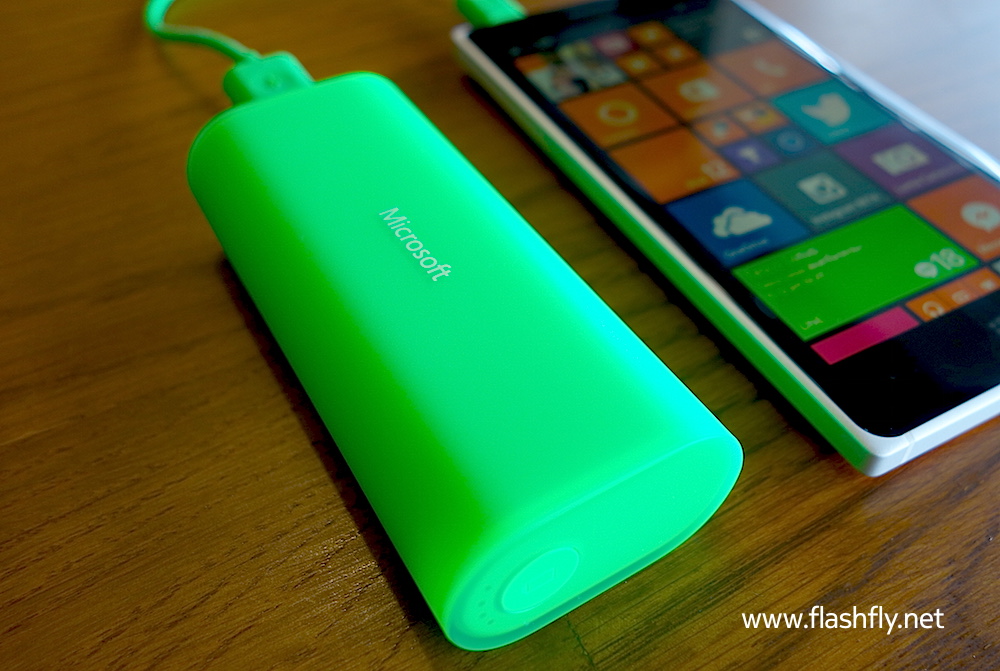 รีวิว Microsoft Portable Power รุ่น DC-21 ความจุ 6000mAh ชาร์จเร็วและพลังงานเหลือเฟือราคา 1,890 บาท