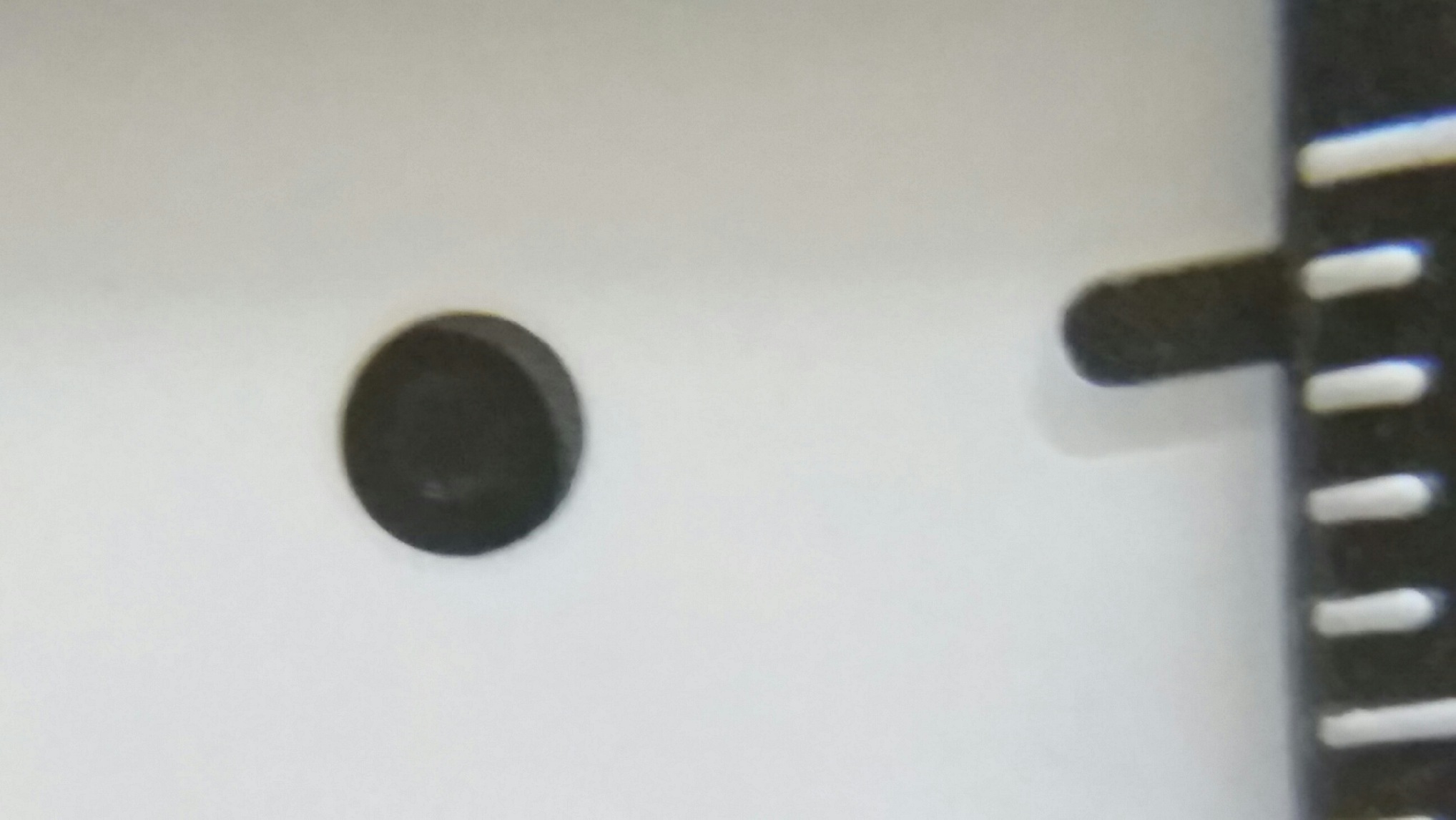 Misaligned-selfie-camera-on-iPhone-6-1