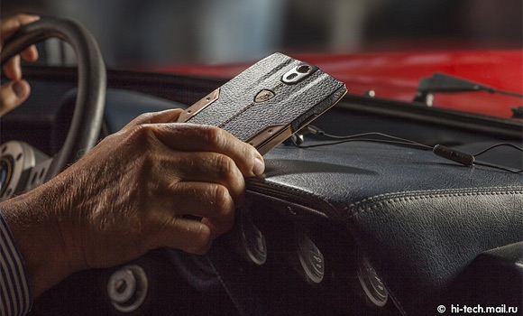 Lamborghini Tauri 88 สมาร์ทโฟนสุดหรูระบบ Android พร้อมกล้องหลัง 20 ล้านพิกเซล ราคาเฉียด 2 แสนบาท