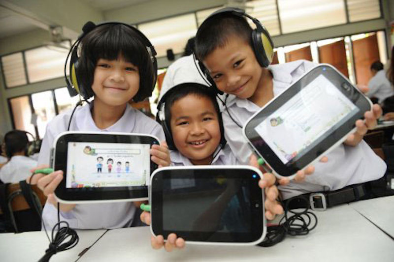 ผลสำรวจวันเด็กแห่งชาติปี 58 เด็กไทยอยากได้แท็บเล็ตและมือถือมากที่สุด