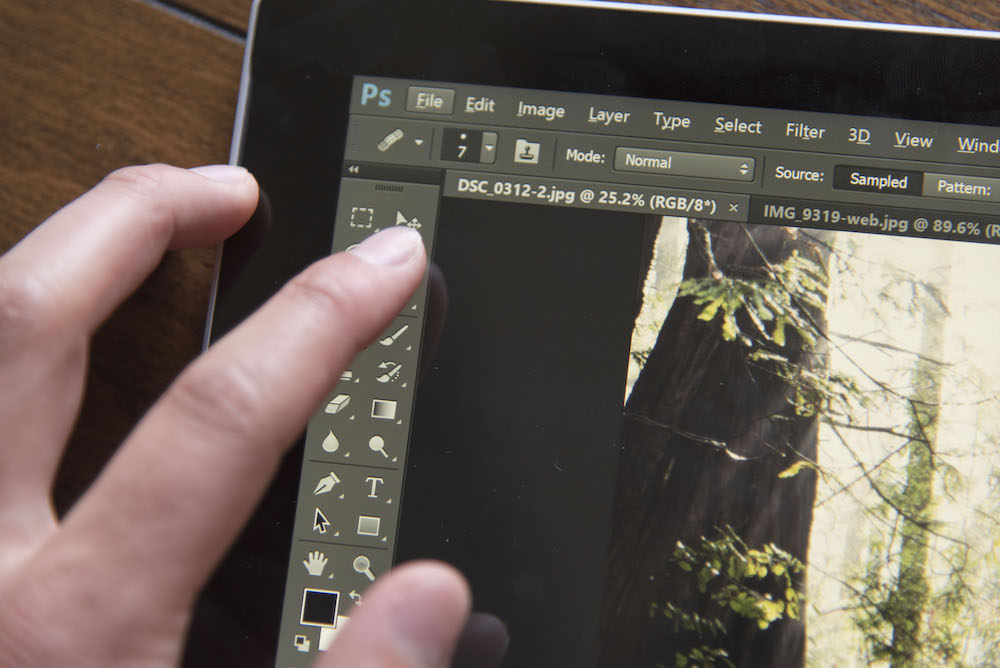 Review-Surface-Pro-3-Photoshop-Touch-Workspace-button-size