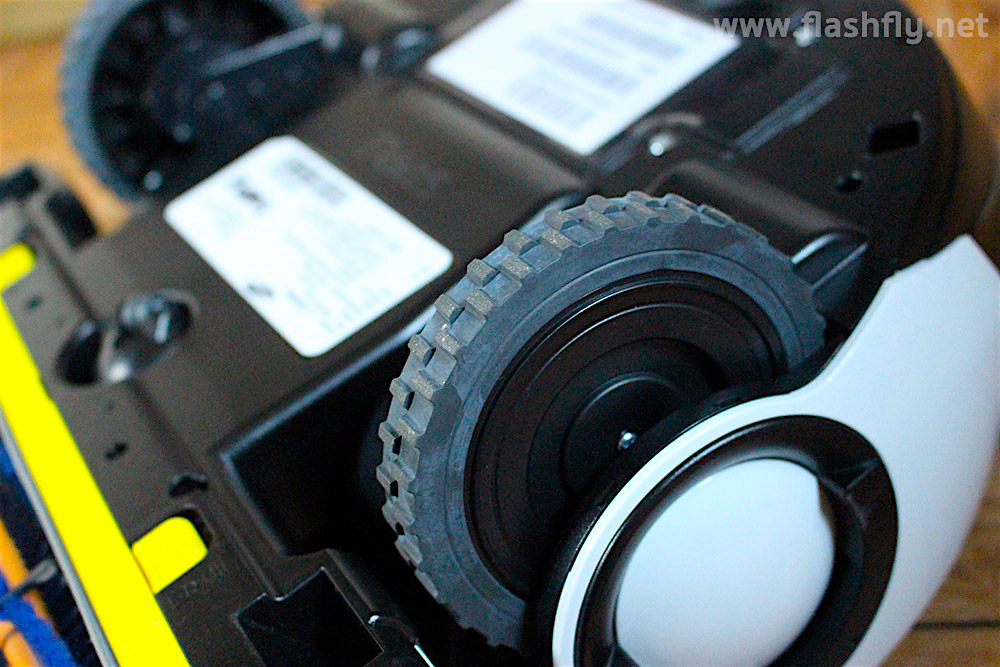 Review-Samsung-POWERbot-VR9000H-vacuum-cleaner-flashfly-11