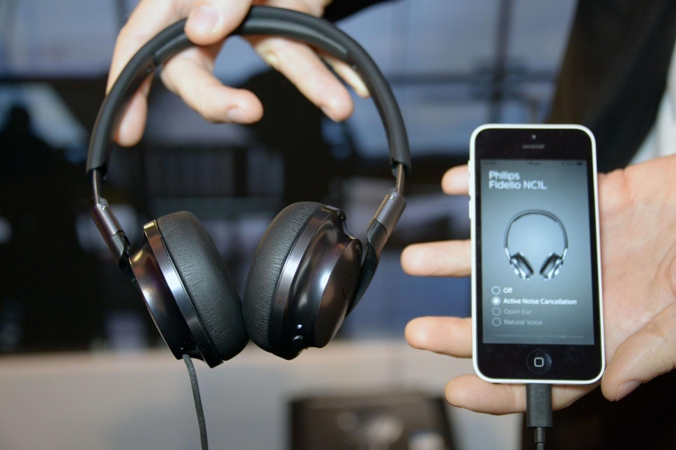 ลือ!! iPhone 7 ตัดช่องหูฟัง 3.5 มม.ออก ใช้พอร์ต Lightning แทน เพื่อให้ตัวเครื่องบางสุดๆ