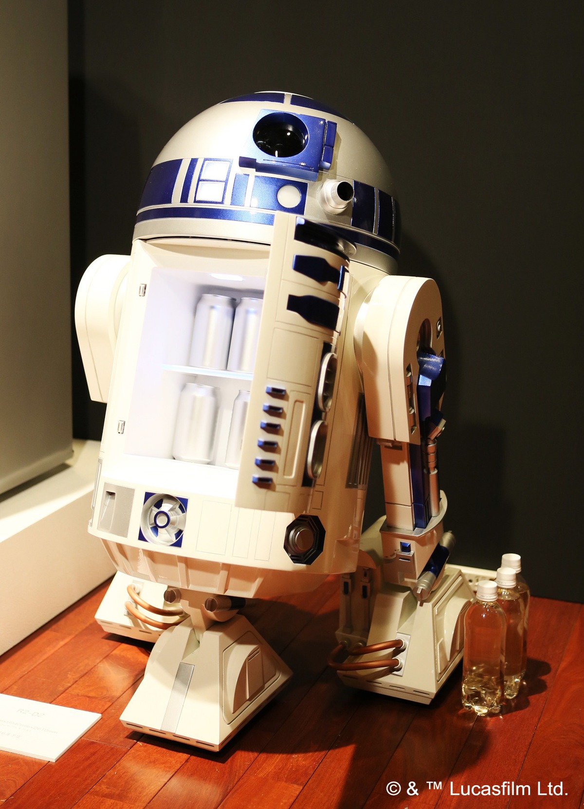 R2-D2-03