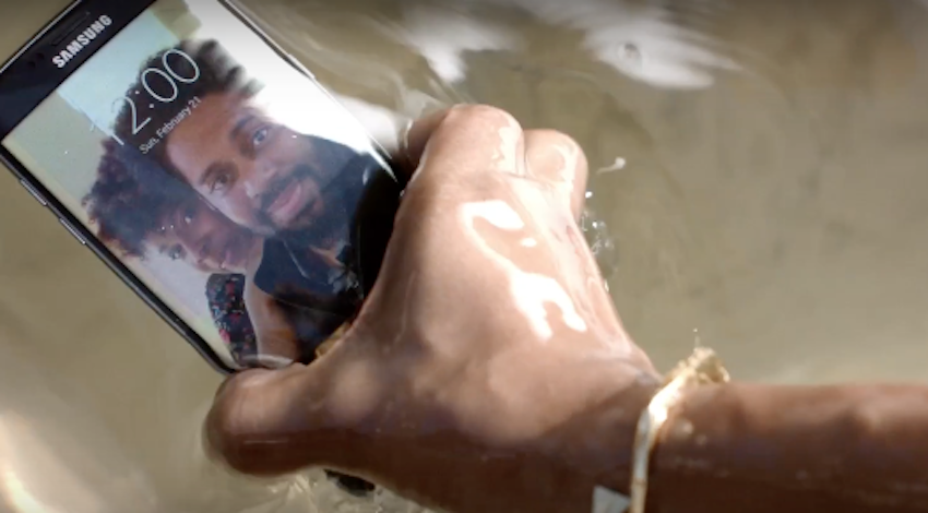 Samsung ปล่อยคลิปโปรโมท Galaxy S7 รวดเดียว 3 คลิปใหม่ แอบมีแซะ Apple เบาๆ