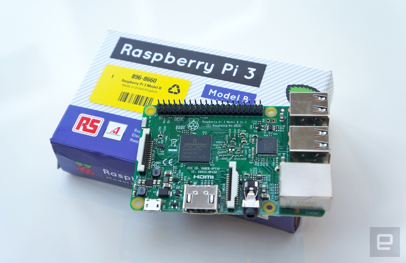 บอร์ดคอมพิวเตอร์จิ๋ว Raspberry Pi 3 รองรับระบบ 64 บิต,Bluetooth และ wireless LAN
