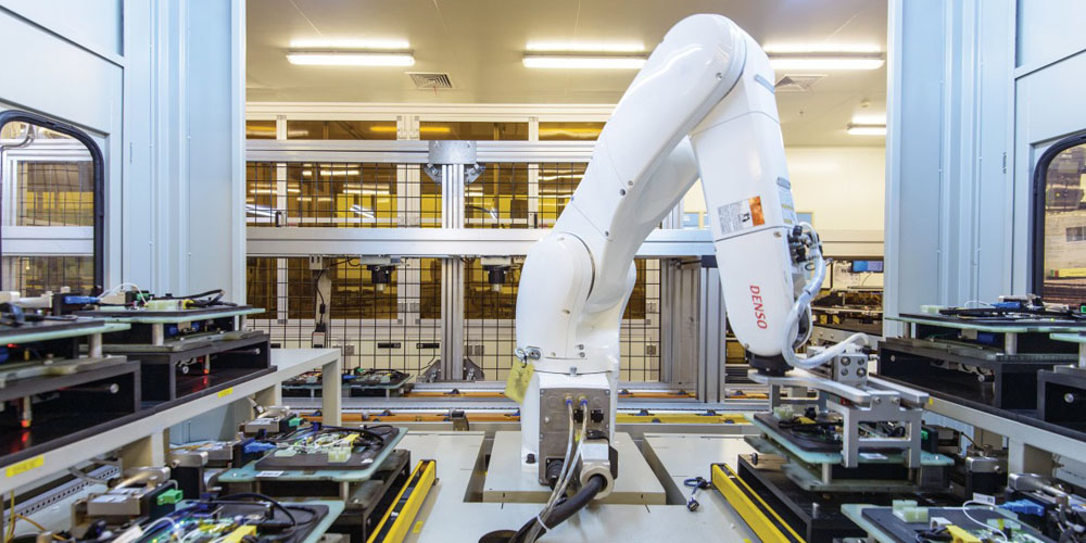 Foxconn นำหุ่นยนต์มาใช้ในโรงงาน พนักงานกว่า 60,000 คนถูกเลิกจ้าง