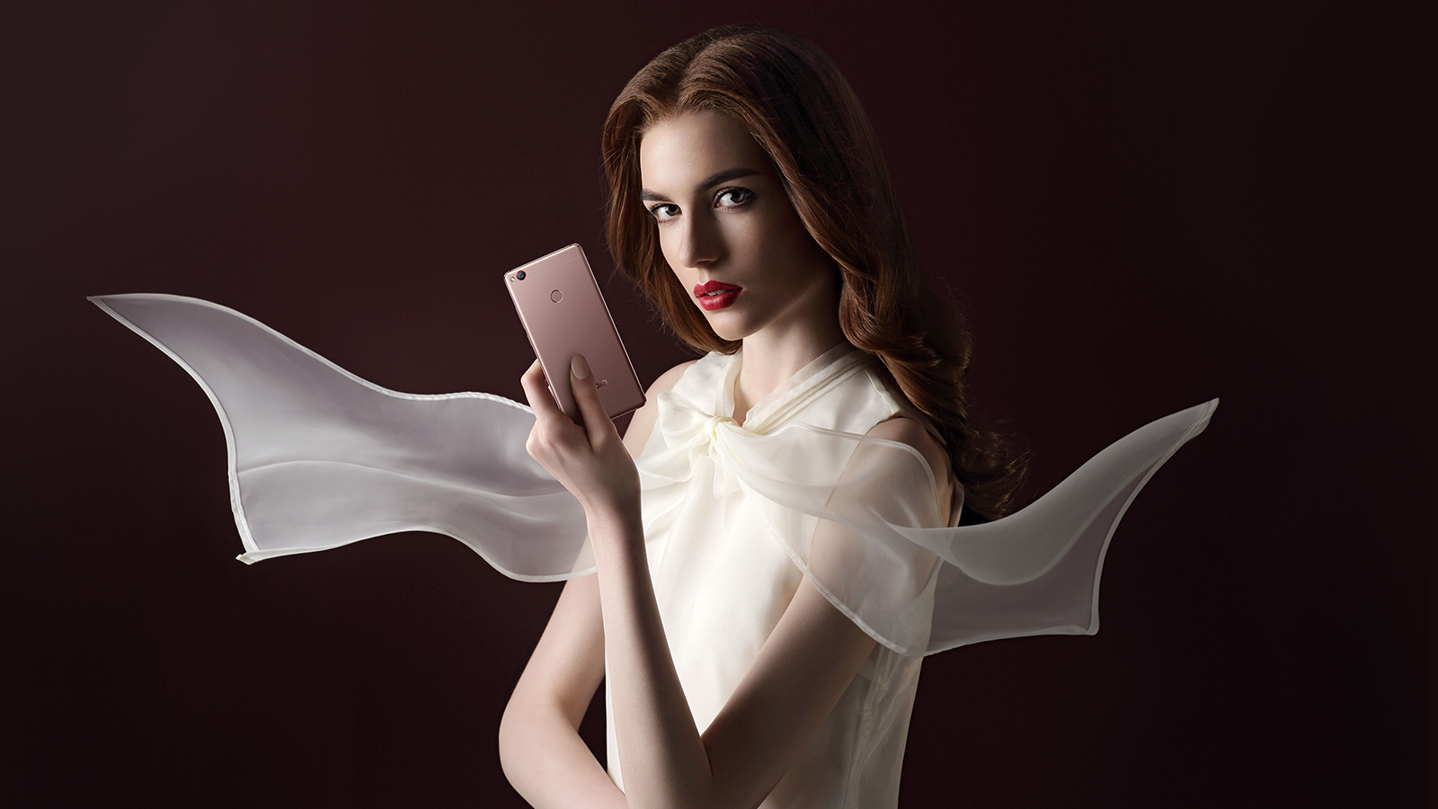 iPad mini ตัวโชว์ 4,900 บาทยังมี พร้อมชี้เป้า MacBook Air 13 นิ้วลด 7,000 บาท