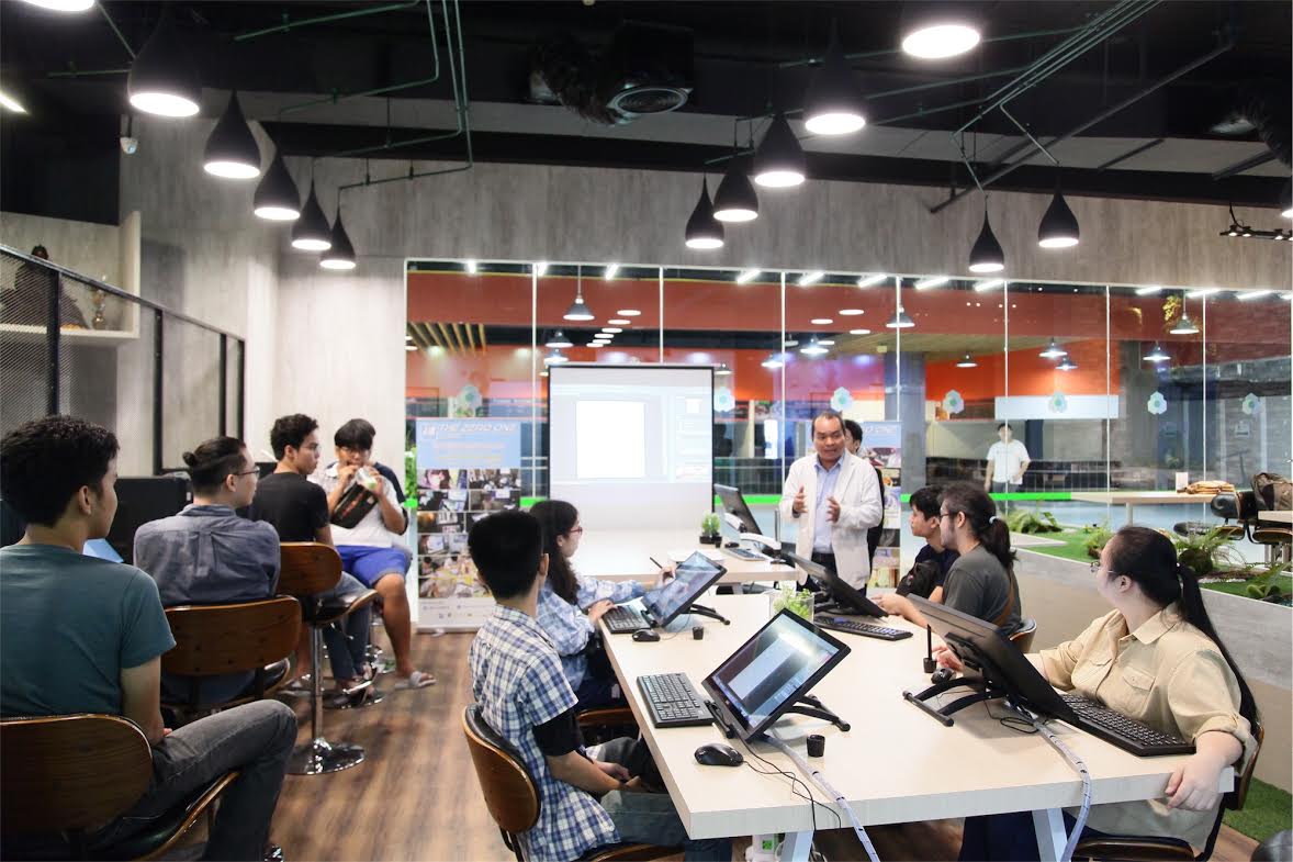 SYN HUB (Co-working Space) เนรมิตพื้นที่ชั้น 4 พันธุ์ทิพย์ ประตูน้ำเปิดบริการครบวงจรแก่กลุ่ม Startups ครั้งแรกในเมืองไทย