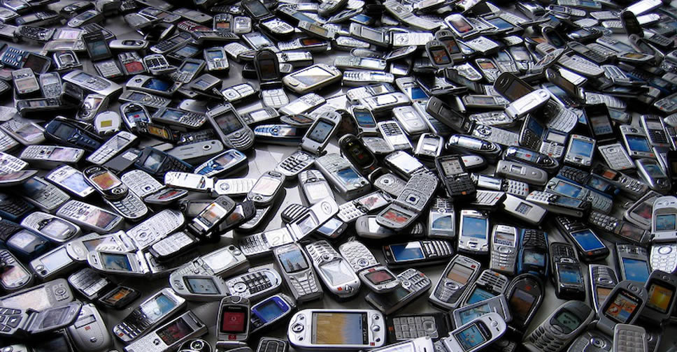 e-waste-cellphone