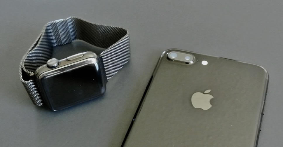 iphone7-plus-apple-watch-black-5