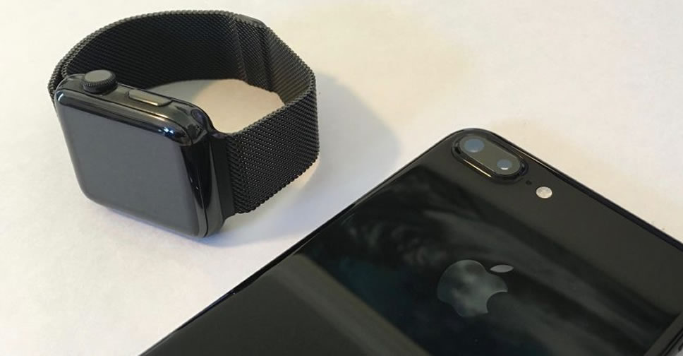 iphone7-plus-apple-watch-black
