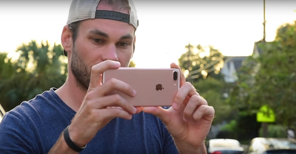 iPhone 7 Plus ถูกนำไปเปรียบเทียบกับกล้อง DSLR พิสูจน์คำโฆษณาของ Apple