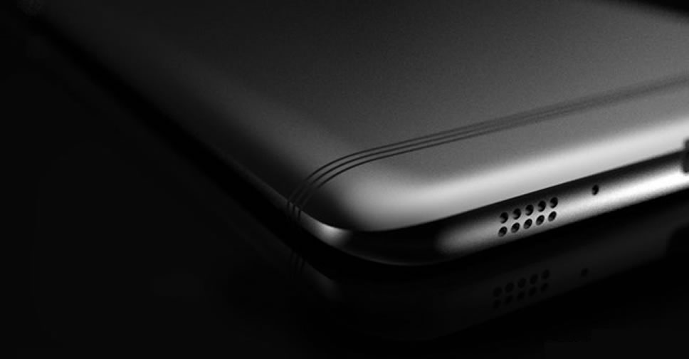 ภาพหลุดล่าสุด Samsung Galaxy C9 Pro มีการออกแบบเส้นเสาอากาศใหม่