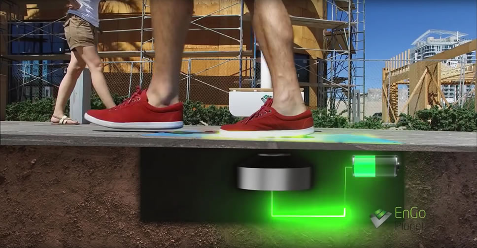 เมืองลาสเวกัส นำร่องใช้โคมไฟถนน ที่ได้พลังงานจากการเดินเท้าของผู้คนที่เดินผ่าน