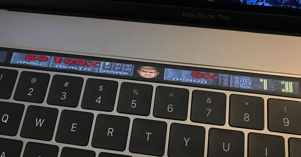 นักพัฒนา จัดเกม Doom ให้รันบน Touch Bar ของ MacBook Pro รุ่นใหม่