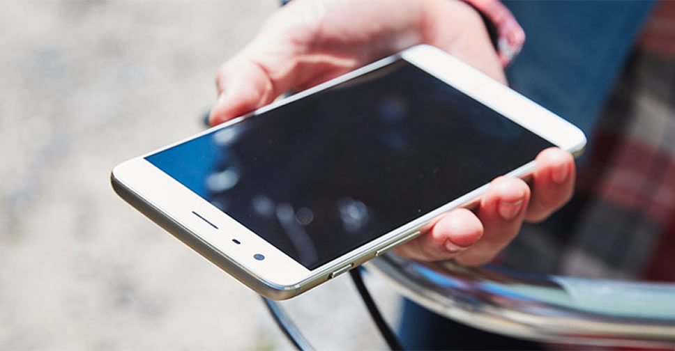 ลือ!! OnePlus 4 มากับแรม 8GB กล้องเลนส์คู่ จอ 2K ชิป Snapdragon 830 แบตเตอรี่ 4000mAh