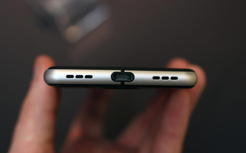 blackberry_mercury_18