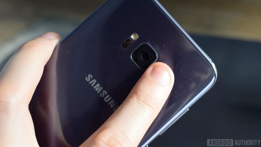 Samsung-Galaxy-S8-fingerprint-scan