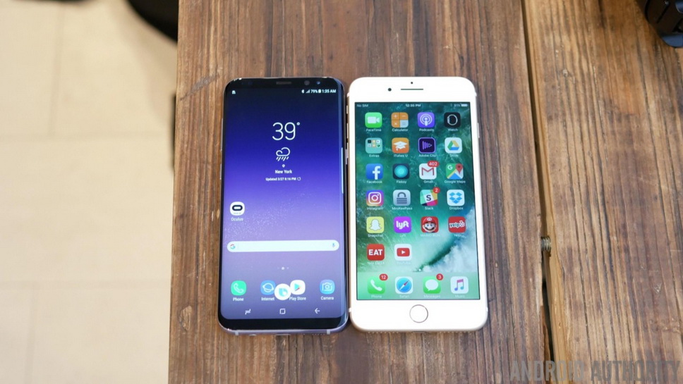 Samsung-Galaxy-S8-vs-iPhone-7-Plus-14