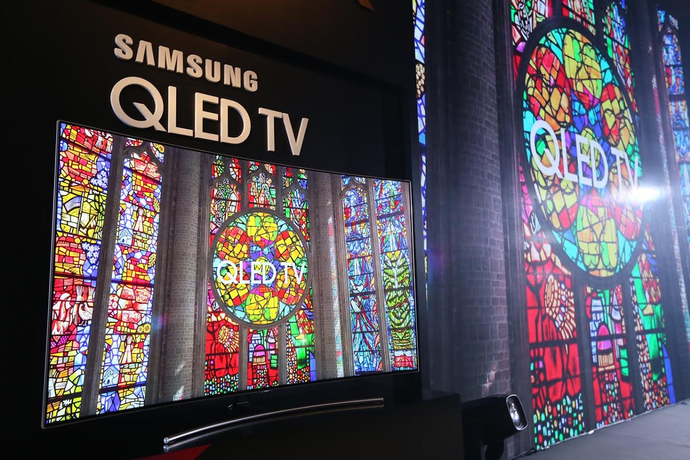 นิยามของทีวีจะเปลี่ยนไป ด้วย ซัมซุง QLED TV พลิกโฉมวงการทีวีด้วย “Q Style – Q Smart – Q Picture” พร้อมครองตำแหน่งผู้นำต่อเนื่อง 11 ปี