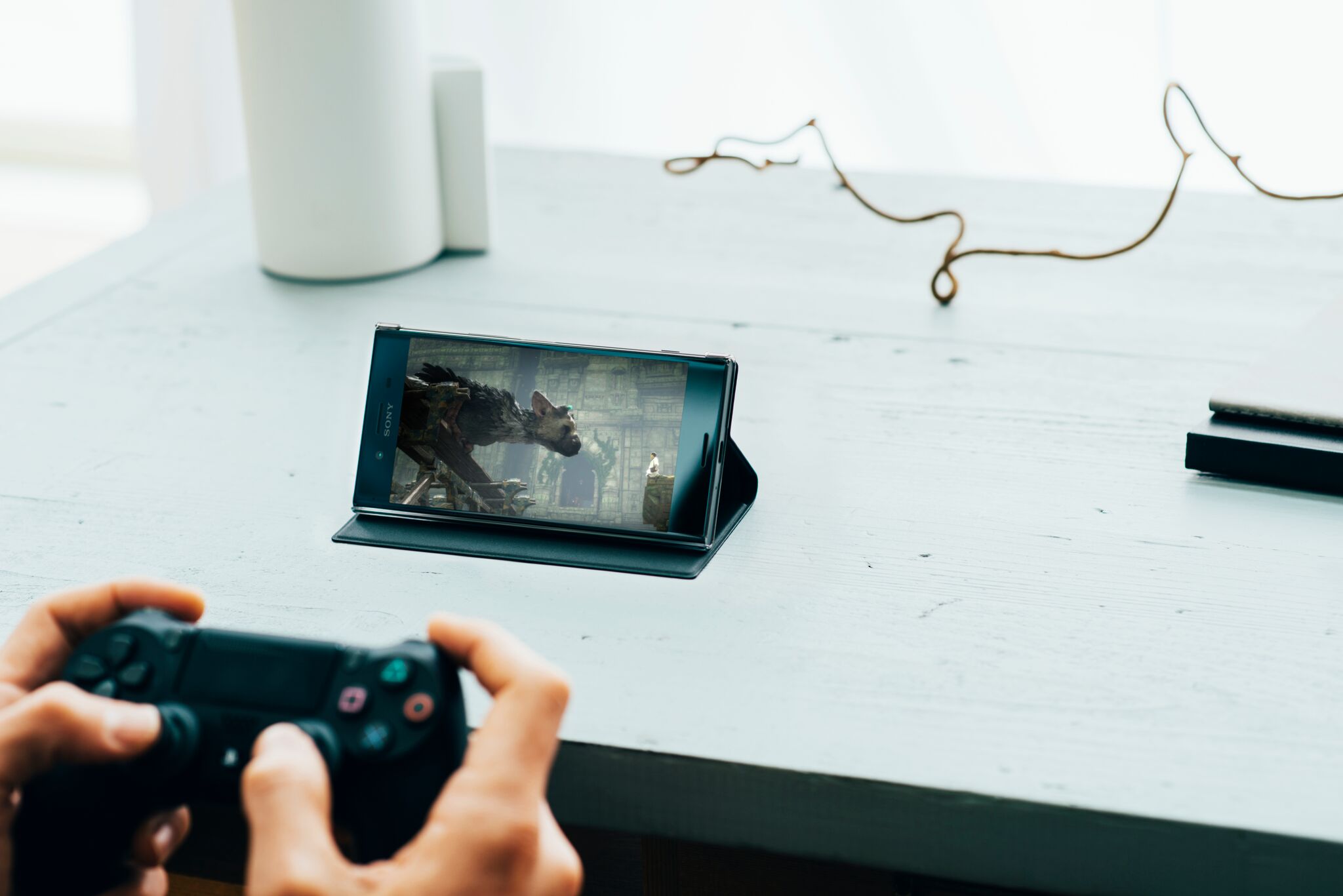 PF11_Deepsea_Black_Remote_Play