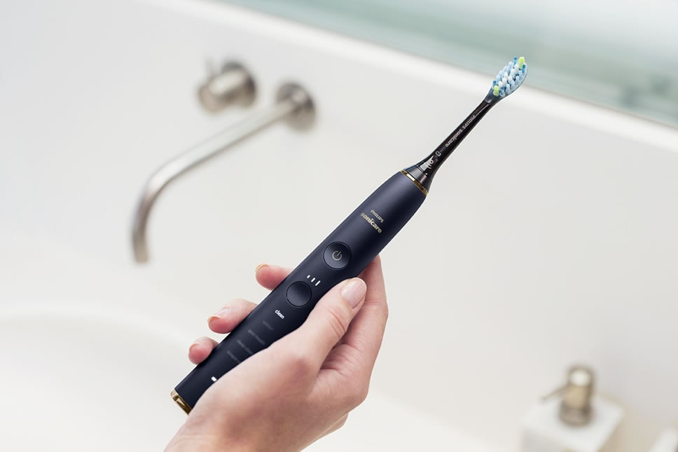Philips-Sonicare-DiamondClean-Smart-Toothbrush
