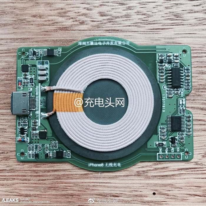 iPhone-8-wireless-charger-module
