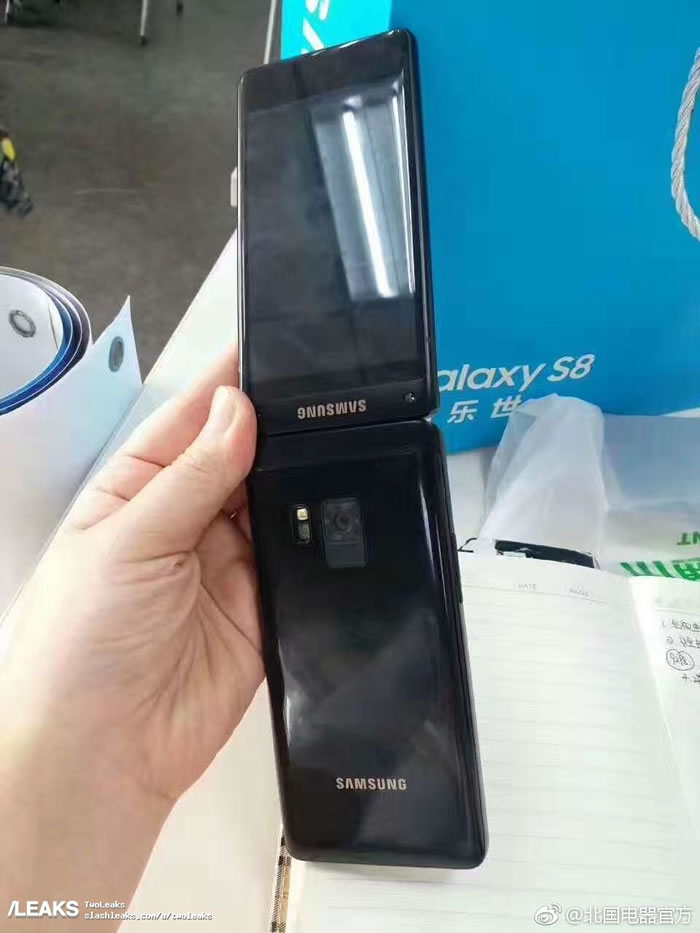 Samsung-SM-W2018-leak