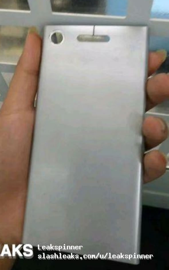 Sony-Xperia-XZ1-Leak-02