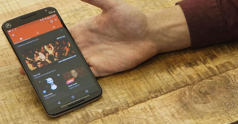 YouTube Music อนุญาตให้ผู้ใช้งานเซฟเพลงไว้ฟังในระหว่างออฟไลน์ได้แล้ว