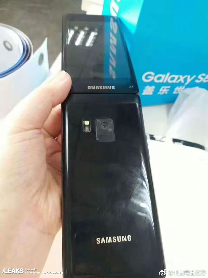 samsung-w2018-smartphone