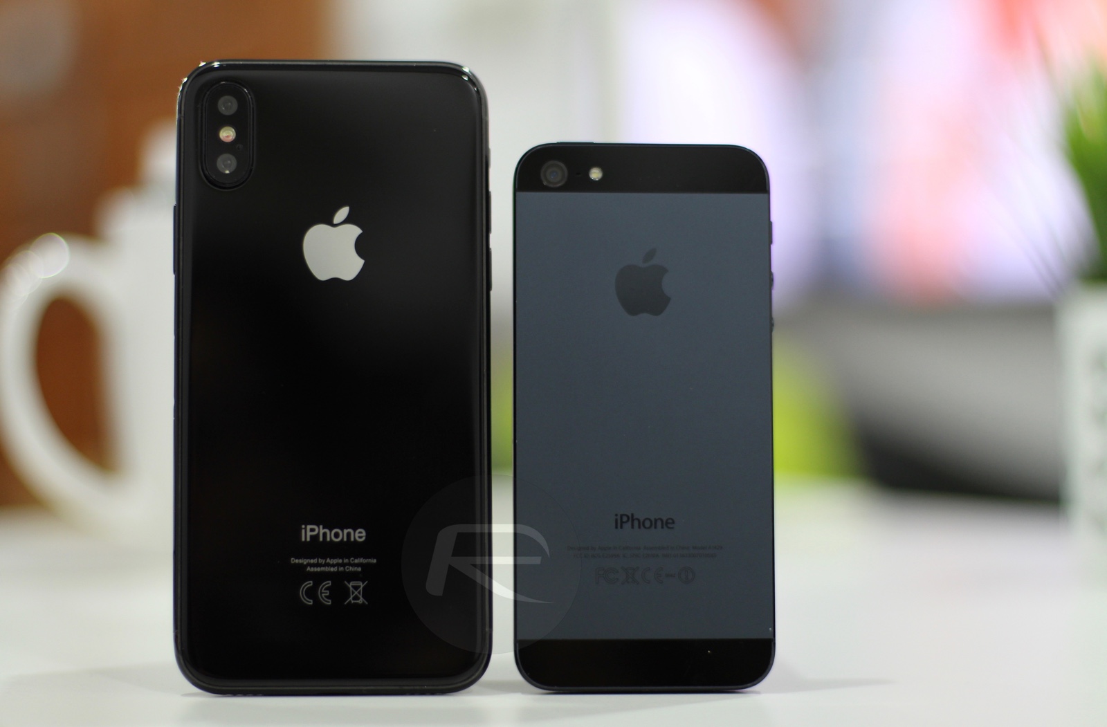 iPhone-8-black-with-iPhone-5