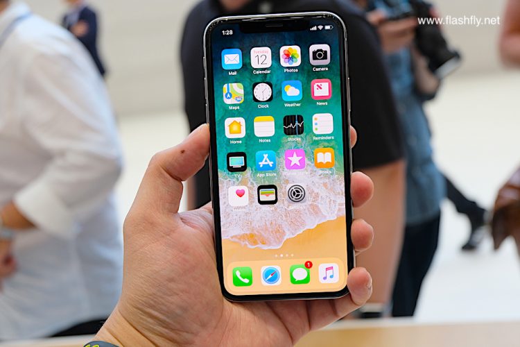 [Exclusive] พาไปชมงานเปิดตัว iPhone X, iPhone 8, iPhone 8 Plus และ Apple Watch Series 3 ส่งตรงจาก Steve Jobs Theater โดยทีมงาน Flashfly