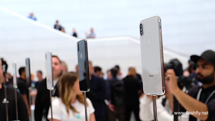 [Exclusive] พาไปชมงานเปิดตัว iPhone X, iPhone 8, iPhone 8 Plus และ Apple Watch Series 3 ส่งตรงจาก Steve Jobs Theater โดยทีมงาน Flashfly