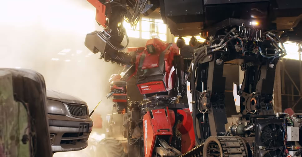 เกิดขึ้นแล้ว!! การต่อสู้ระหว่างหุ่นยนต์ยักษ์ในศึก Giant Robot Duel ระหว่างสหรัฐฯ กับญี่ปุ่น