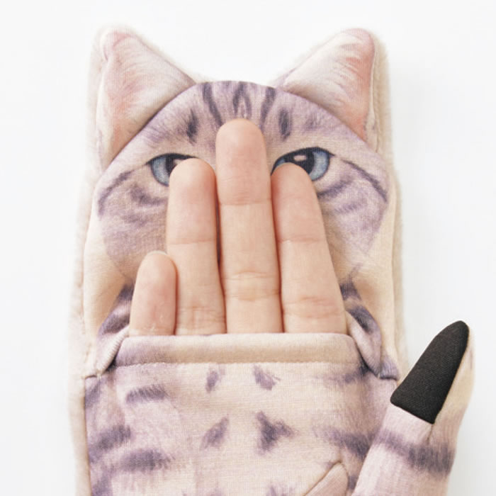 Nuisance-Cat-gloves