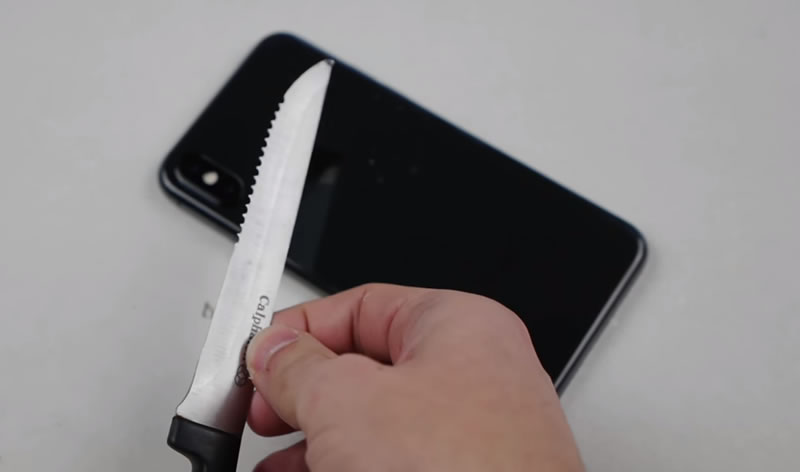 iphone-x-Scratch-Test