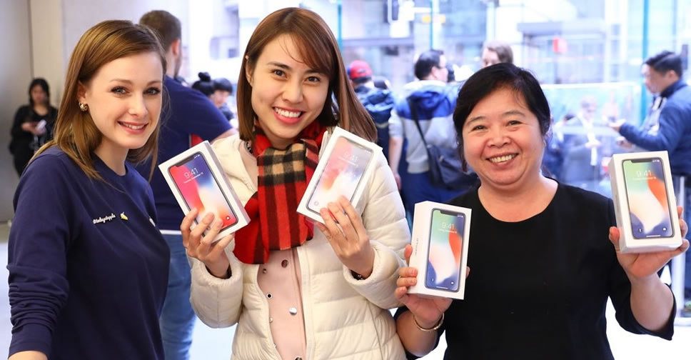 iphone-x-first-selling