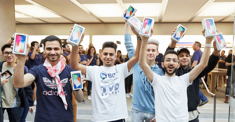 iPhone เป็นผลิตภัณฑ์เทคโนโลยี ที่ได้รับความนิยมมากที่สุดในปี 2017 ทิ้งห่างเรือธงของ Samsung