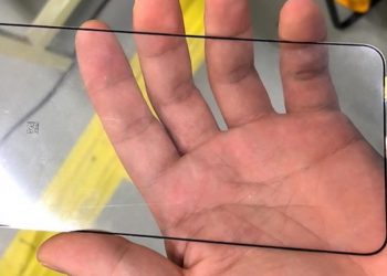 หลุด!! ชิ้นส่วนแผงหน้าจอของ iPhone X รุ่นใหม่ขนาด 6.5 นิ้ว คาดเป็นรุ่น iPhone X Plus