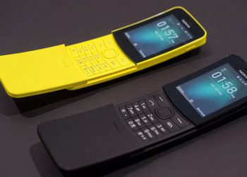 Nokia 8110 มือถือรุ่นกล้วยหอมจากภาพยนตร์ The Matrix กลับมาแล้ว (ชมภาพจากเครื่องจริง)