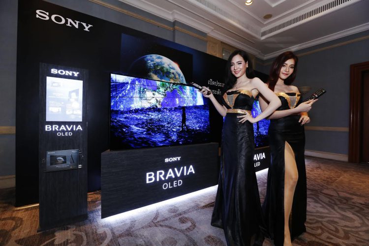 โซนี่ไทยเปิดตัว BRAVIA OLED TV 77 นิ้วอัดแน่นด้วยเทคโนโลยีใหม่ล่าสุดทั้งภาพและเสียง จองวันนี้แถม PS4 Pro พร้อมหูฟังไร้สายไฮเรสออดิโอ