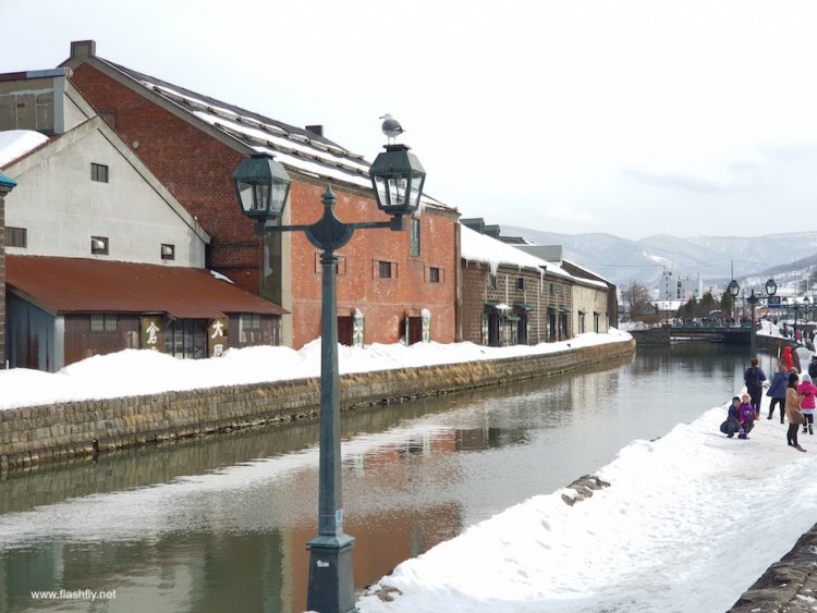 รีวิว Samsung Galaxy S9 และ Galaxy S9+ สมาร์ทโฟนสุดล้ำกล้อง F/1.5 ถ่าย Slo-mo ได้ 960 fps และฟีเจอร์โดนใจ AR Emoji